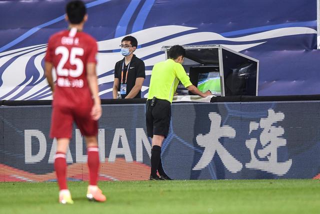 国足主帅安东尼奥：年轻球员有望进入世界杯